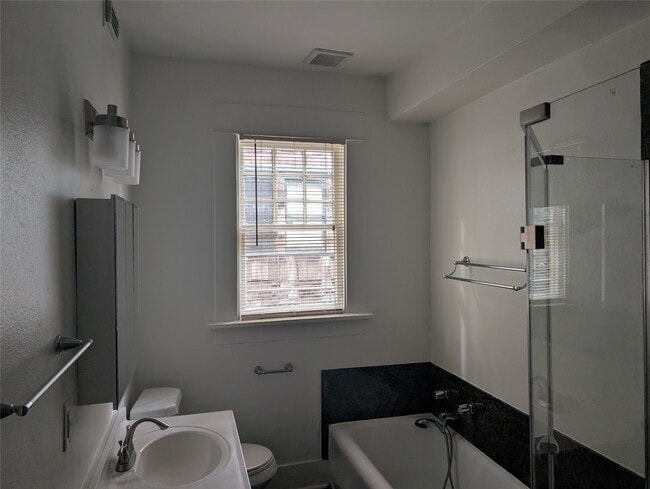 Photo - 815 Sul Ross St Unit 1