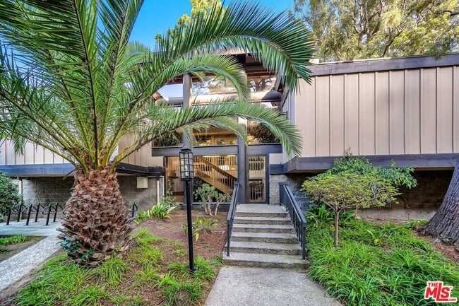 Photo - 5119 Raintree Cir Condo Unit 184