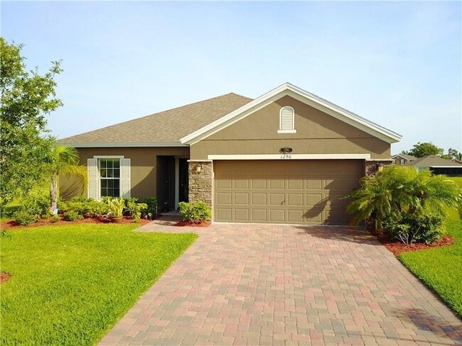 Building Photo - 1296 Lexington Manor SW