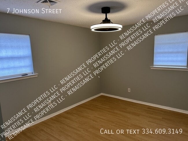 Photo - 7 Johnson St