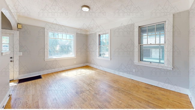 Photo - 409-411 West 9th Street Unit 411 West 9th Street