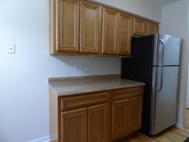 Photo - 1626 W Estes Ave