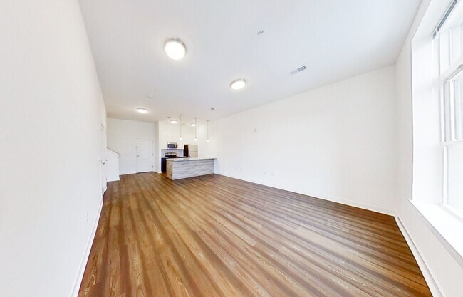 Photo - Franklin Market Affordable