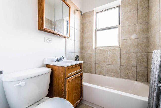 Photo - 8200-04 S Ingleside Ave 915-19 E 82nd St Chicago, IL 60619