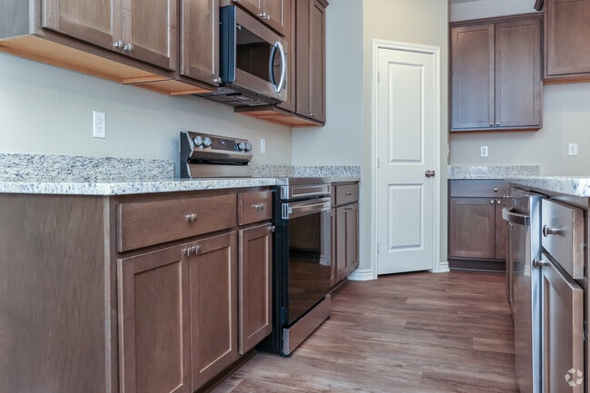 3BR, 2BA - 1610SF - The Villas at Shahan Trail