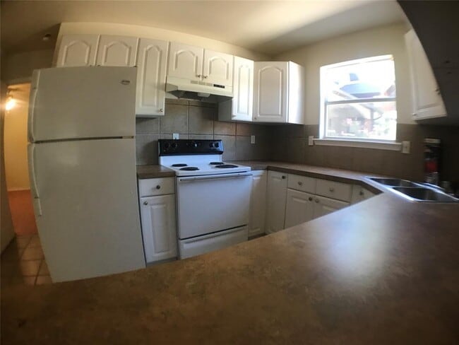 Photo - 5603 Joe Sayers Ave