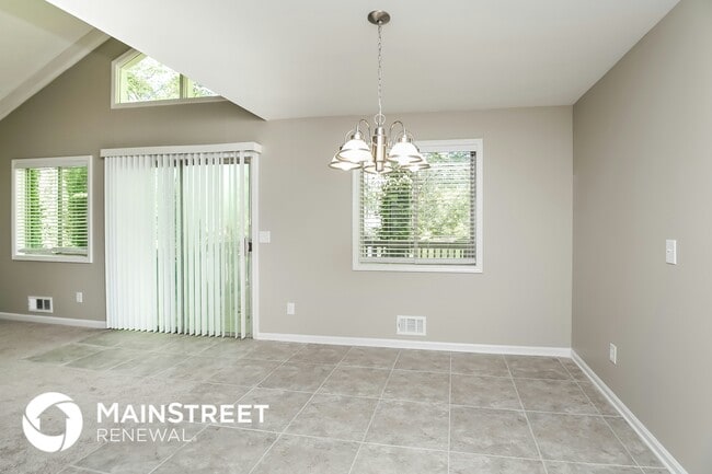 Photo - 4980 Fairforest Dr