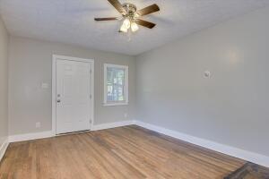 Photo - 605 Jefferson Dr