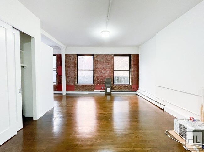 Photo - BROADWAY Unit 3FLR