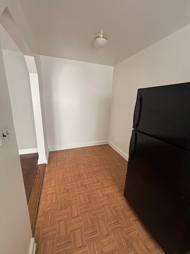 135 KENNEDY ST NW