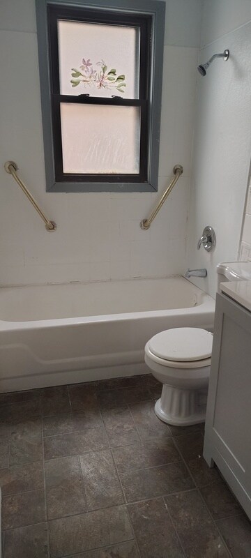 Photo - 701 Pemberton Pl