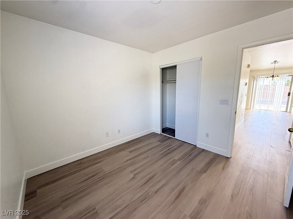 Photo - 5718 Royal Sands St