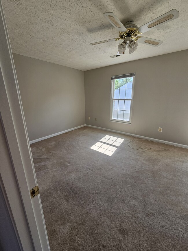Photo - 5308 Castlestone Dr