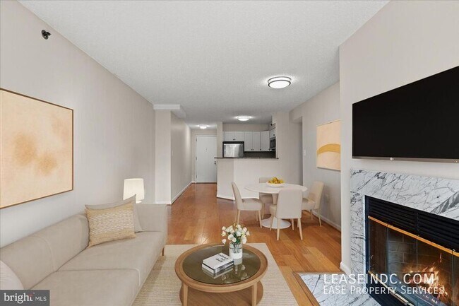 Photo - 1230 23rd St NW Unit #819