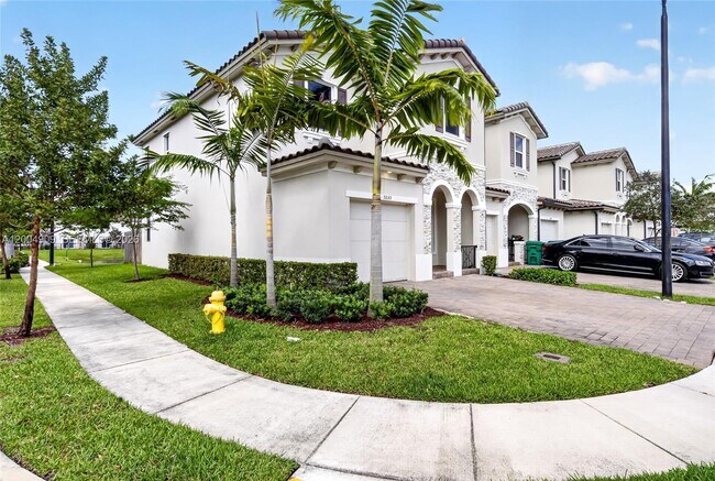 Photo - 5555 NW 27th St