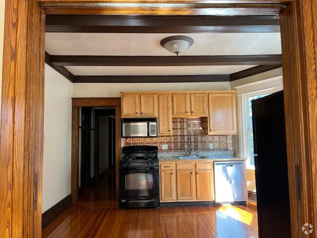Building Photo - 423 Hamilton St Unit A Rental