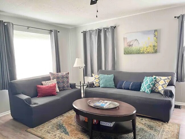 3360 Ransdell St Unidad A 3 bd