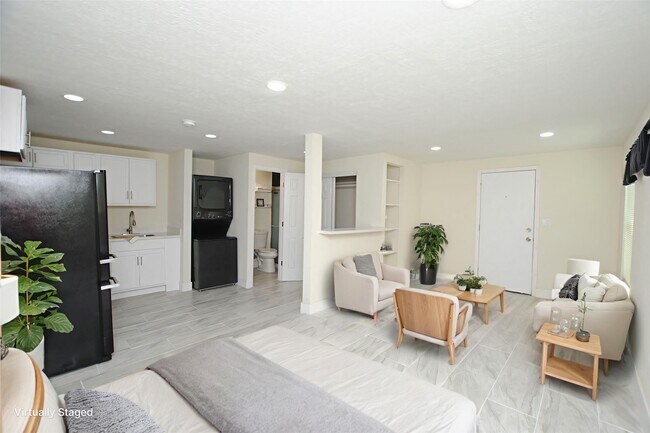 Photo - 1711 Sabine St Unidad C