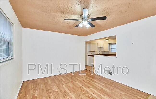 Photo - 1229 Lakeview Ave