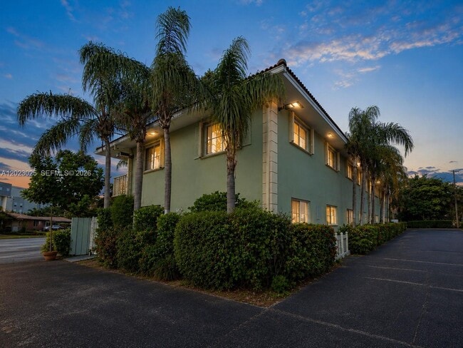 Photo - 1423 Holly Heights Dr Unit 4