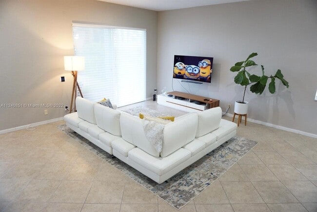 Photo - 878 Lavender Cir