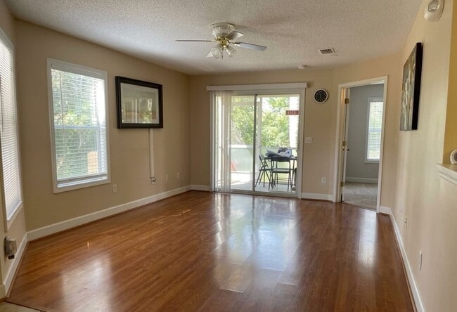 Photo - For Rent in Kissimee in 34747 - 4 Bedrooms / 2 Bath Condo Unit A