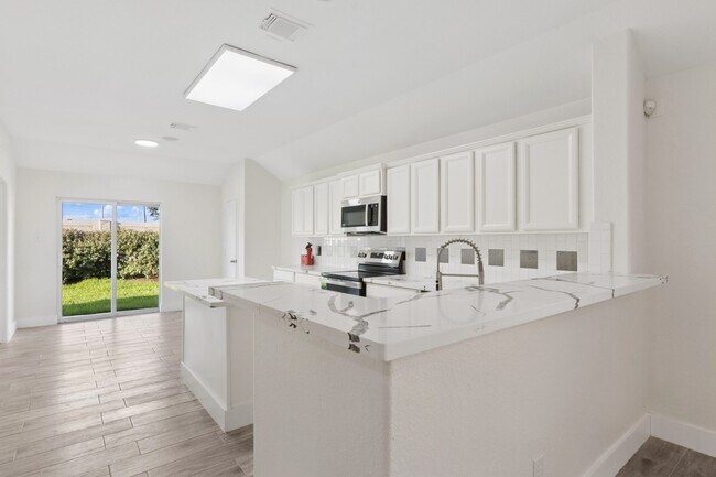 Photo - 17910 Royal Gate Ln