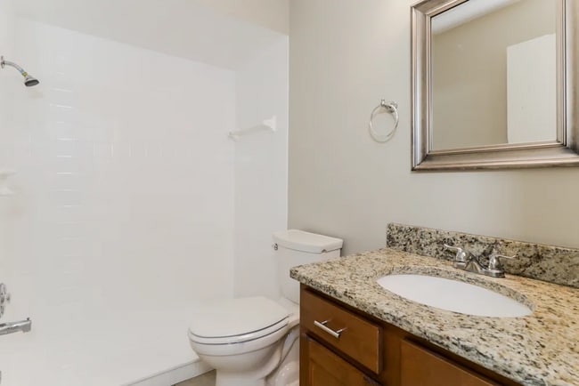 Photo - 476 Forest Park Rd