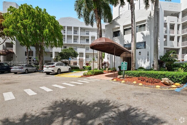 Building Photo - 10730 NW 66th St Unit 204 Rental