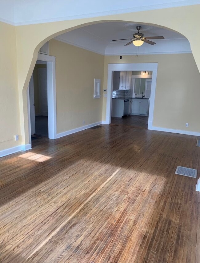 Photo - 212 Teller Ave Unit Upstairs