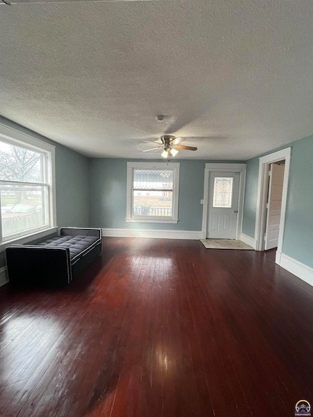 Photo - 810 Exchange St