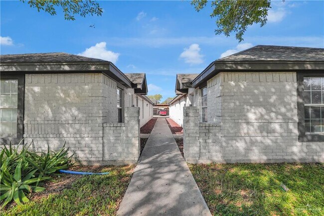 Photo - 18 S Dahlia St Unidad 2