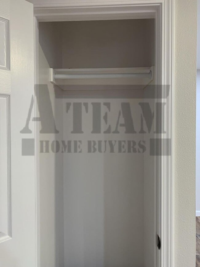 Photo - Freshly Remodeled 3 Bed 2 Bath Home!