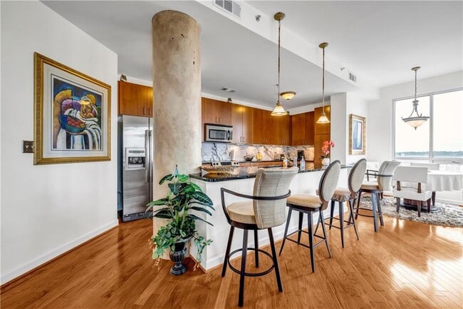 Photo - 711 Cosmopolitan Dr NE Unit 707