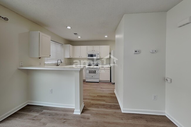 Photo - 8914 Meadowmont View Dr