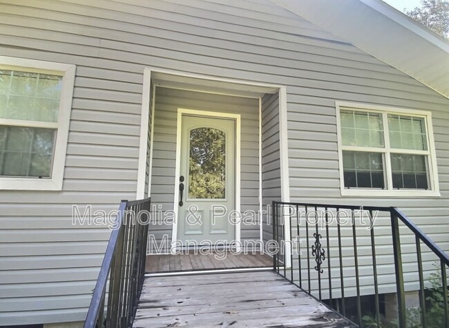 Photo - 175 Weeks St House