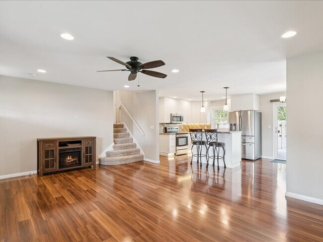 Photo - 1429 Columbus Dr