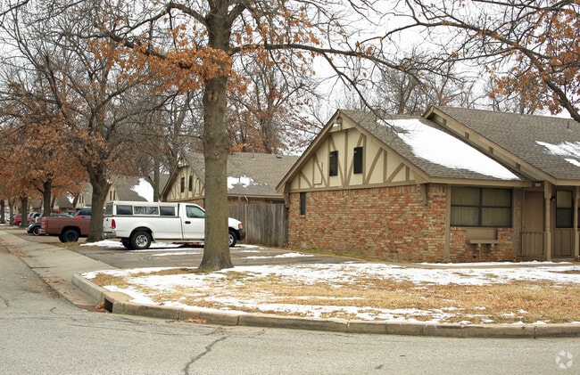 Photo - The Virginia Lee Apartments