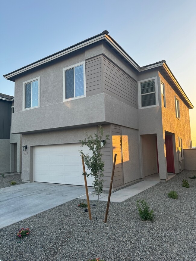 Building Photo - 4546 S Nageli