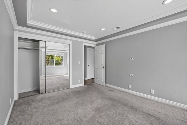 801 W California Ave