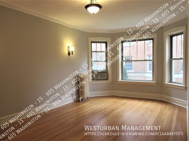 Photo - Central Oak Park Condo Unidad 1S