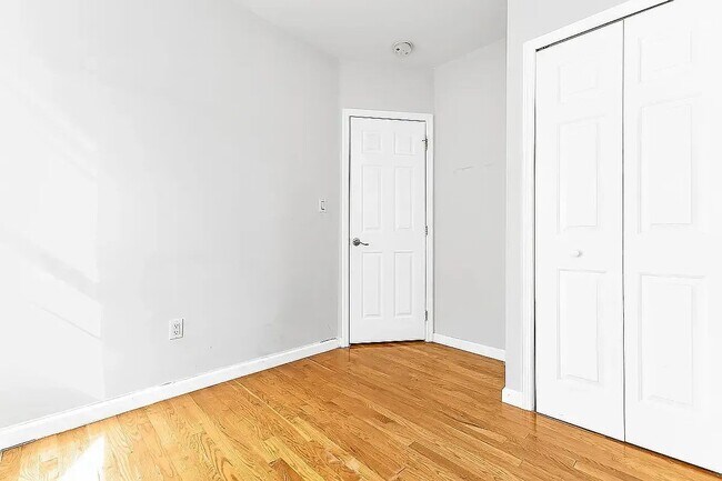 Photo - 101 Delancey St Unit 4
