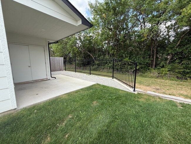 Photo - 405 SE 14th St