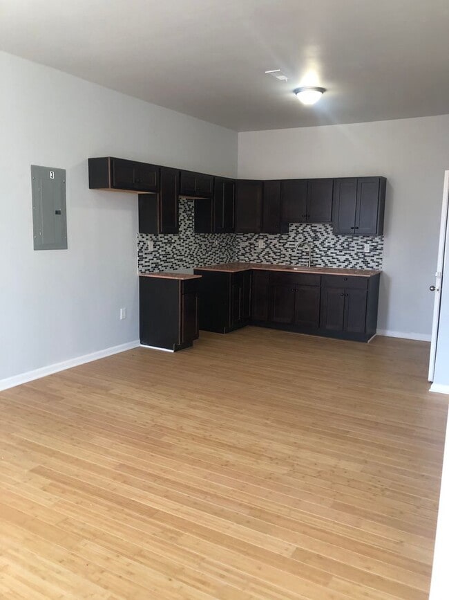 Photo - 600 N Arlington Ave Unit 600 N Arlington Ave  - 3