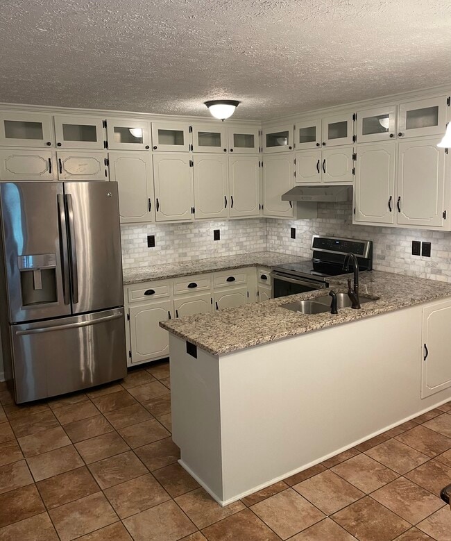 Photo - 2203 Ladd Dr