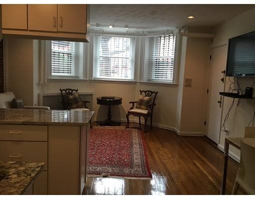 324 Beacon St Unit A