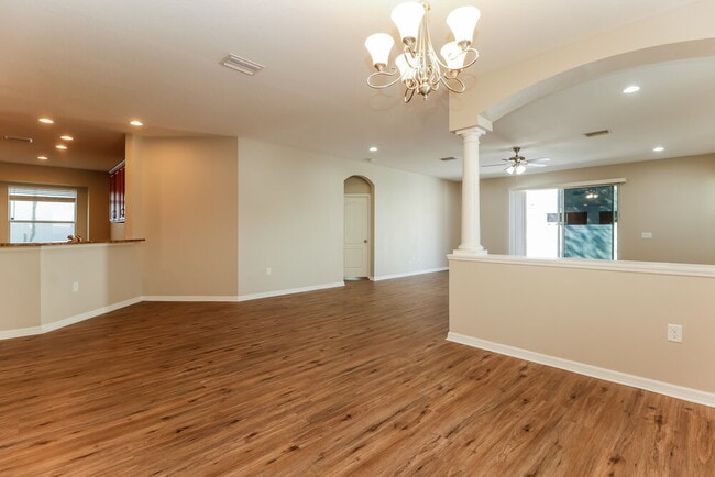 Photo - 18447 Red Willow Way