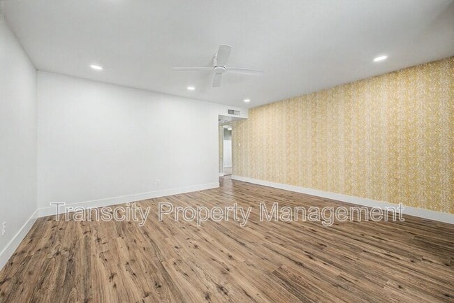511 N Lesueur