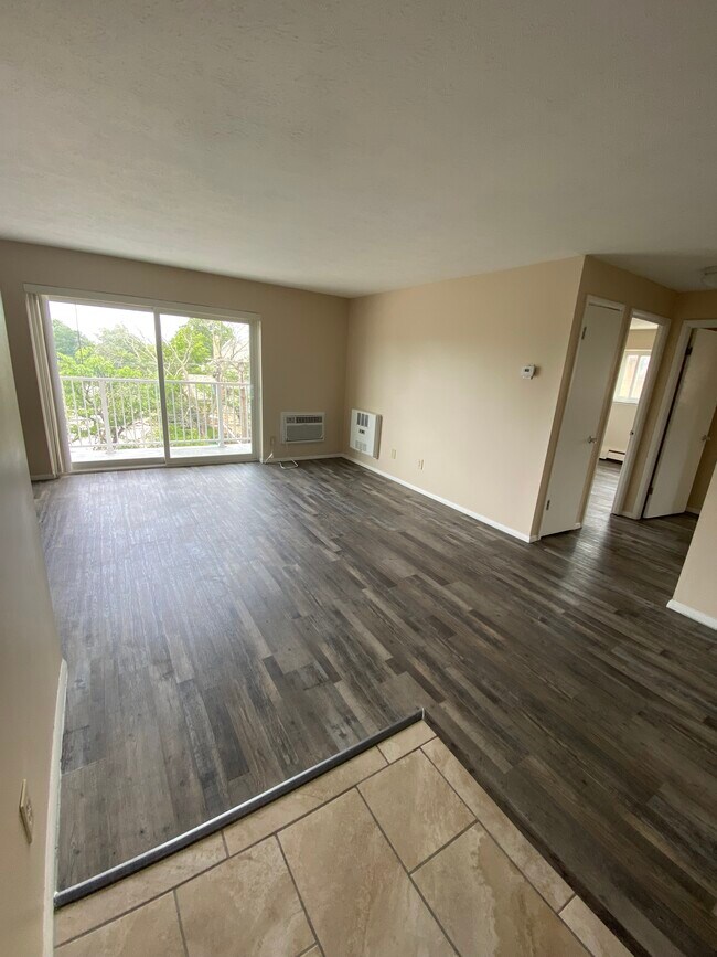 Photo - 14567 Madison Ave