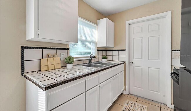 Photo - 76 Judith Ln